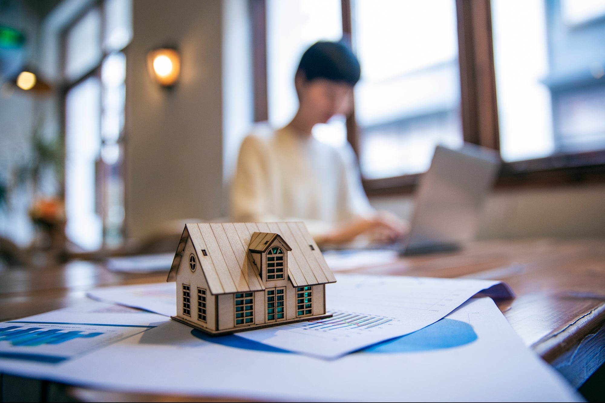 Real Estate Investors Can Prepare for a Market Crash Using These 5 Tips