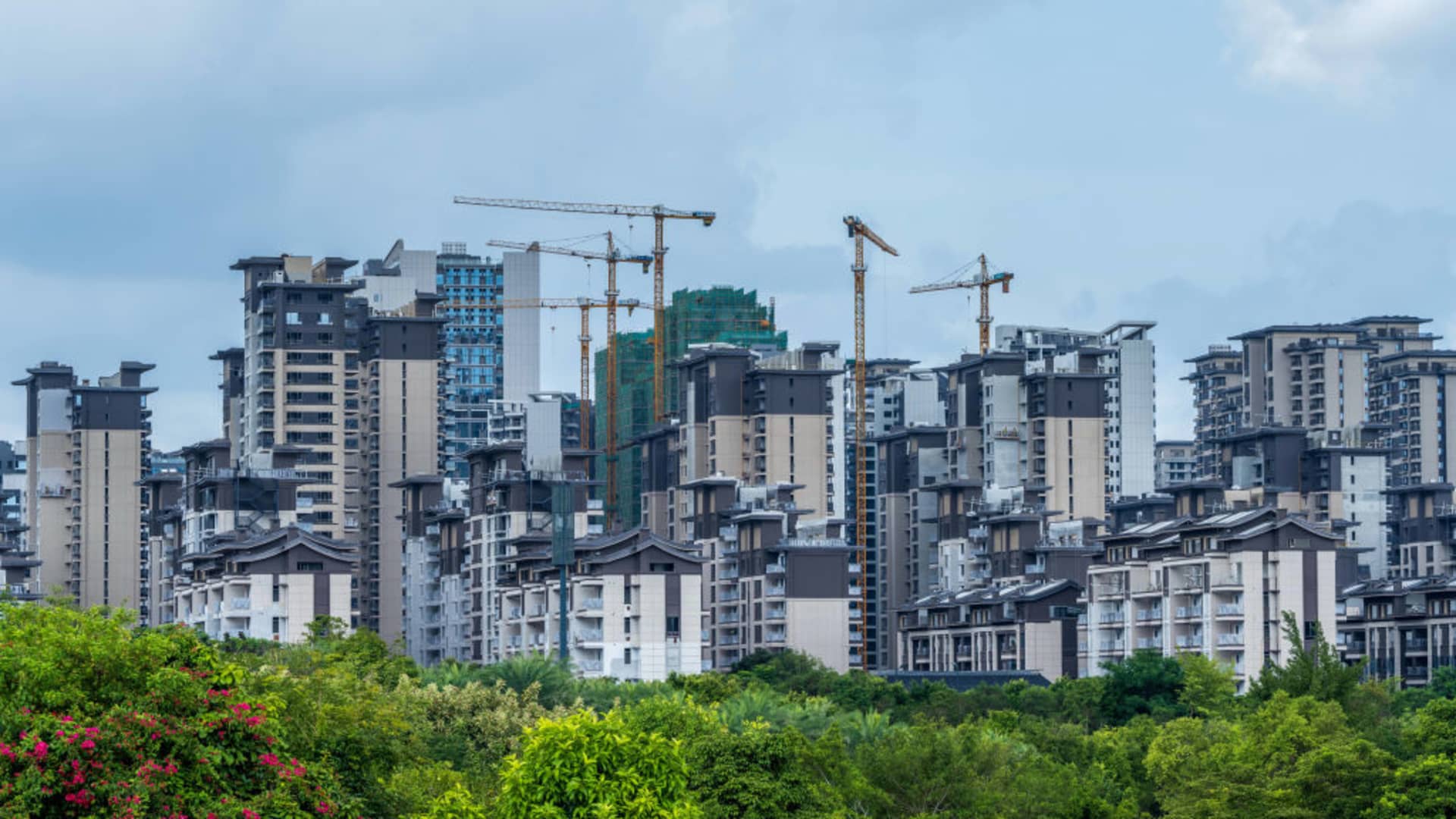 China's housing demand set to drop, real estate broker predicts
