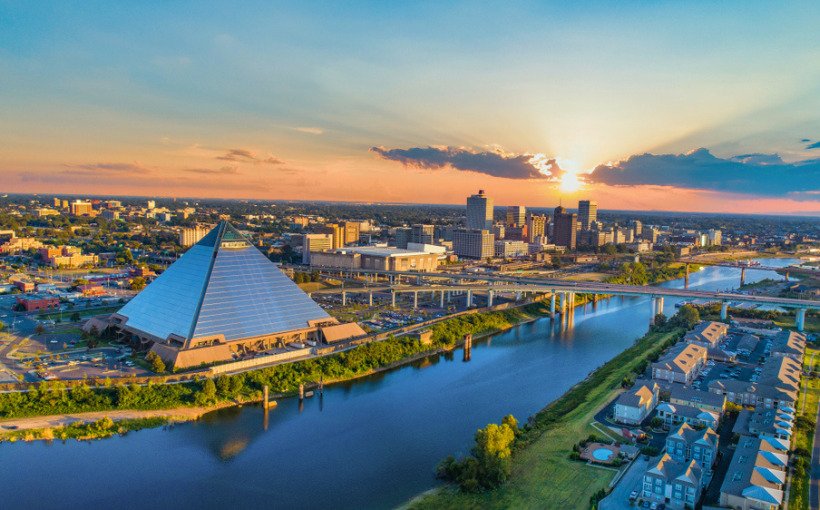 Jones Aur Commercial Real Estate in Memphis, TN has been added to the X Team Retail Advisors’ roster of affiliates.