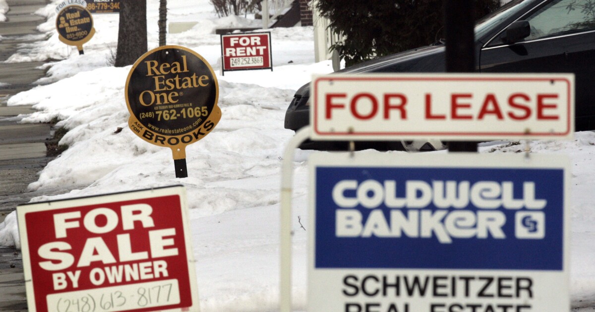 Immersion program teaching Milwaukee students the ways of real estate