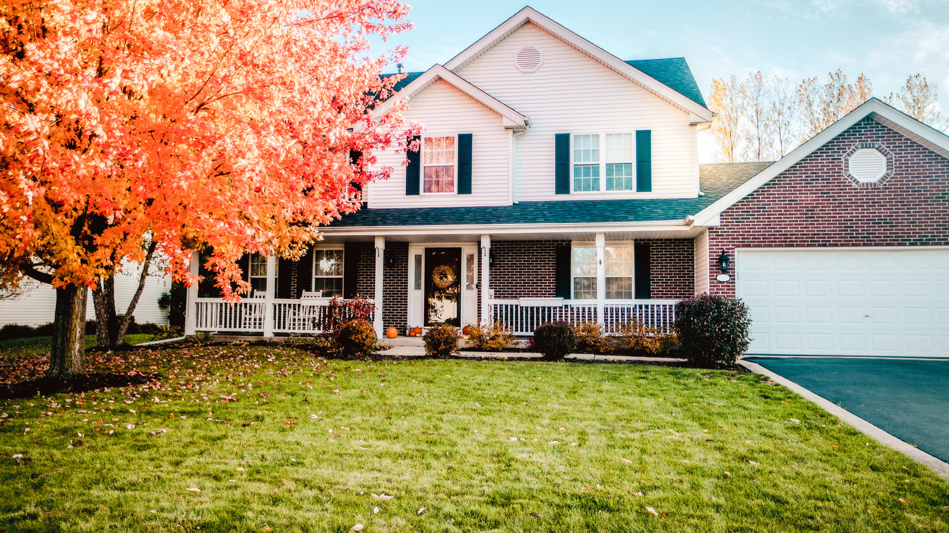 Should you rent or buy a home? Use this rule to 'avoid financial regret,' says real estate investor