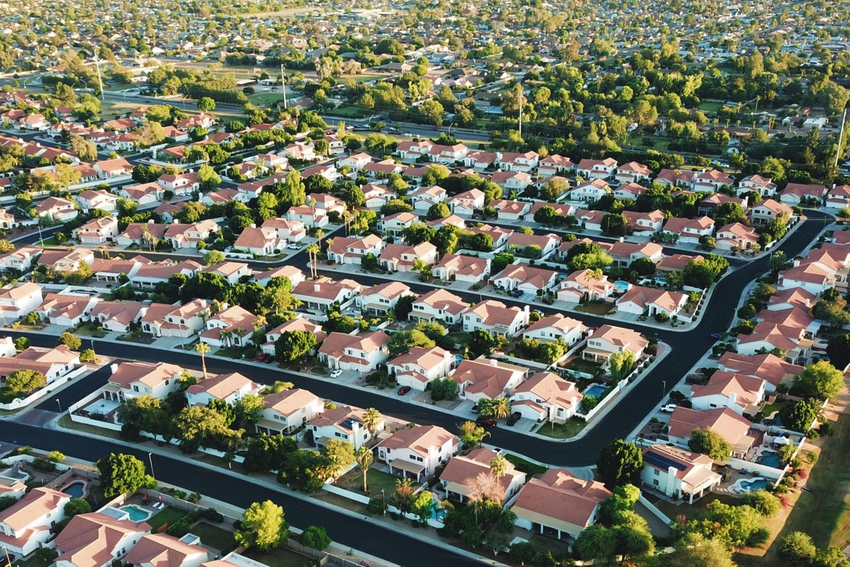 Apollo Commercial Real Estate (ARI), (CMTG) – Watch Out: 2 REITs May Chop Their Dividends By Year End. Here's Why
