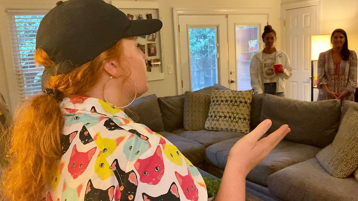 Charlotte real estate agent takes clients on tour of city