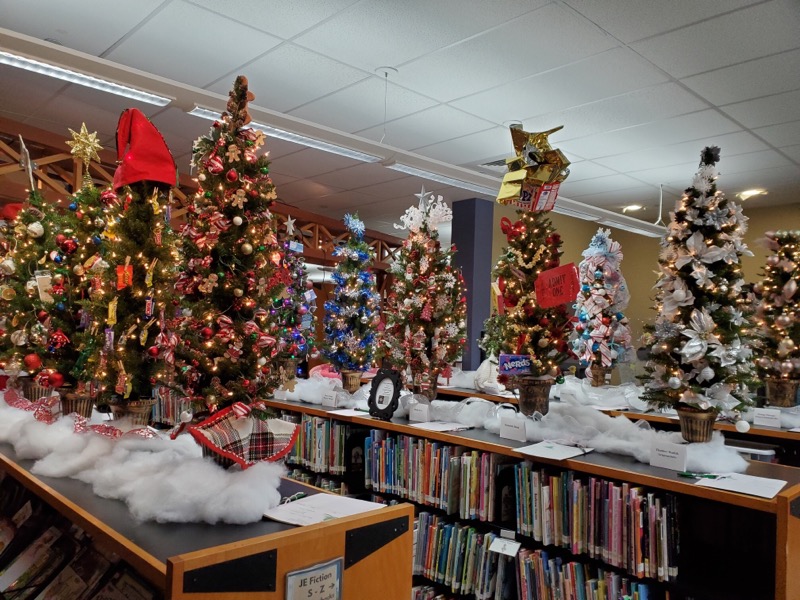 Glen Carbon Holiday tree auction runs through Dec. 3