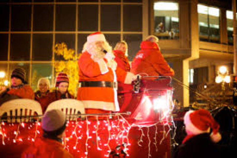DOWNTOWN HOLIDAY LIGHTED PARADE IS TONIGHT IN SIOUX CITY