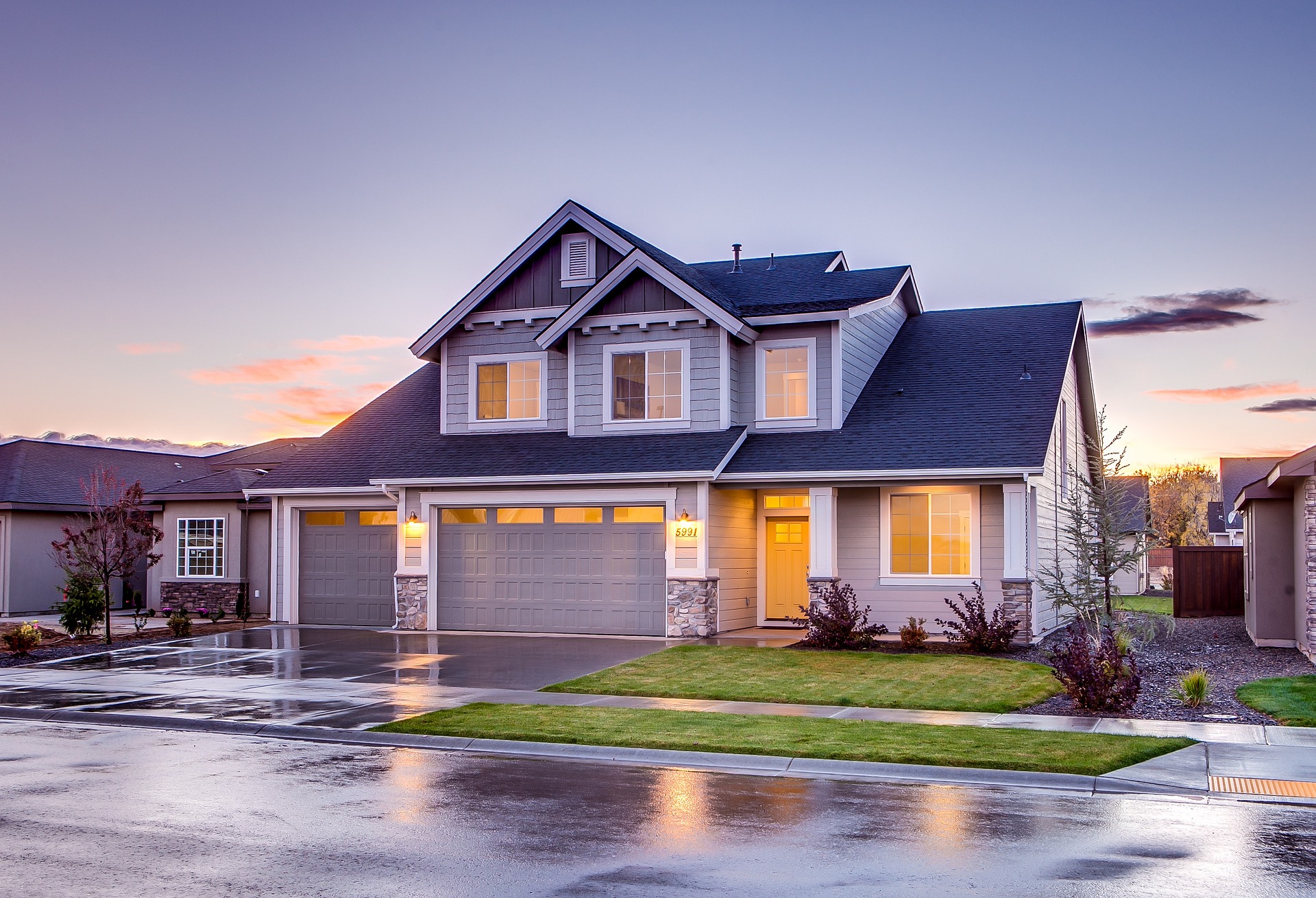 As 2022 draws to a close, real estate report predicts recession, housing shortfall in 2023