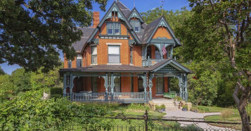 Tickets on sale for Annual Candlelight Tour of Homes | Local News