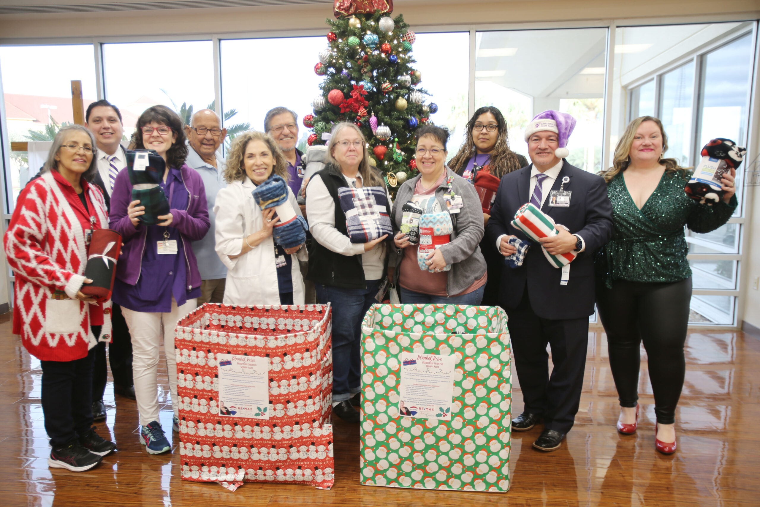 Alice realtor delivers new blankets to Alice hospital for patients – Alice Echo News Journal