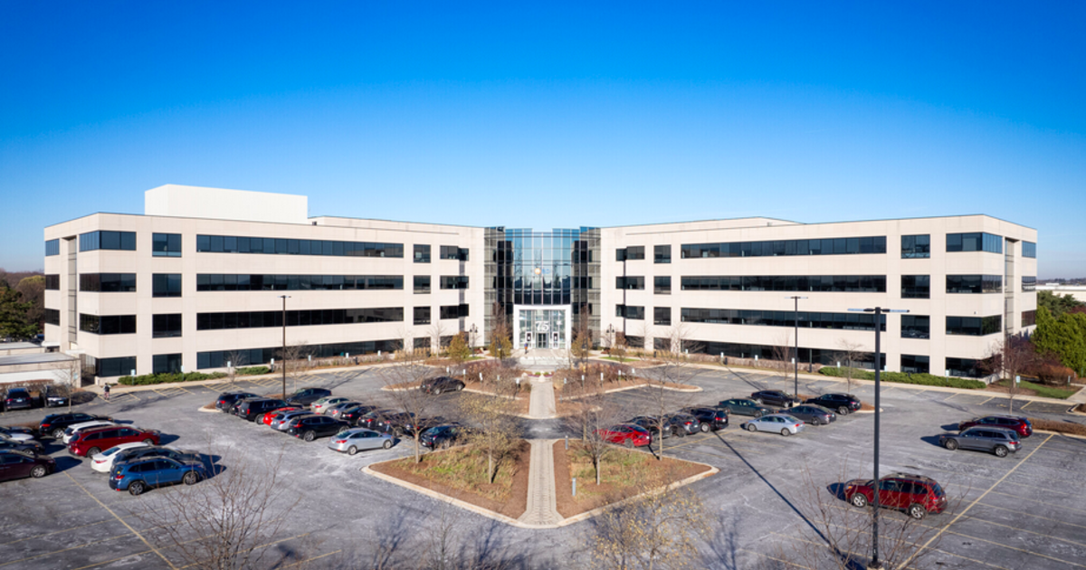 Axial Real Estate Advisors selling office building near Hawthorn Mall